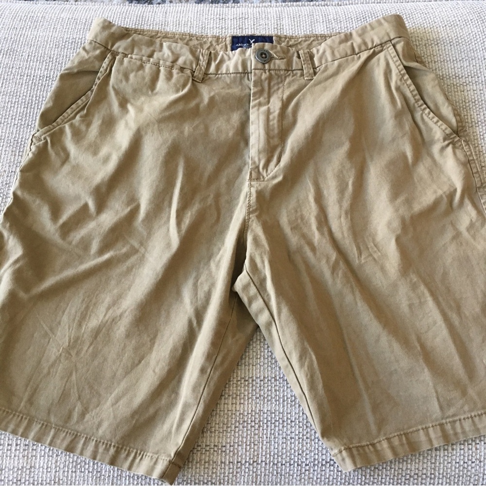 Men's American Eagle Tan Shorts 31